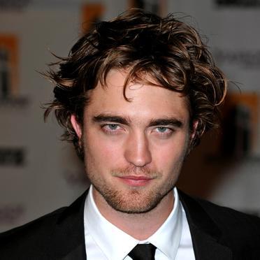 robert-pattinson-2696383bkwgz_1350