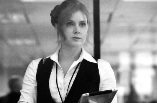 Découvrez la première photo de Lois Lane dans Man Of Steel, joué par Amy Adams