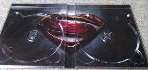 Man_Of_Steel_Blu-Ray_DigiPack_Interieur