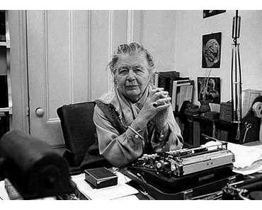 Dans le bureau de Marguerite Yourcenar