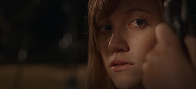 It-Follows-Review-Critique-Image-1