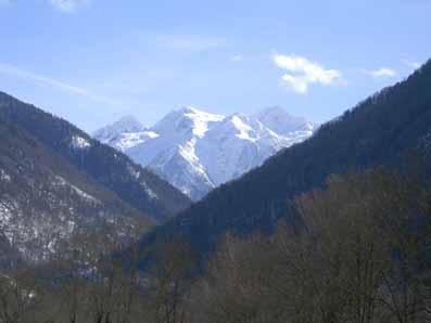 Luchon. Reine des Pyrénées