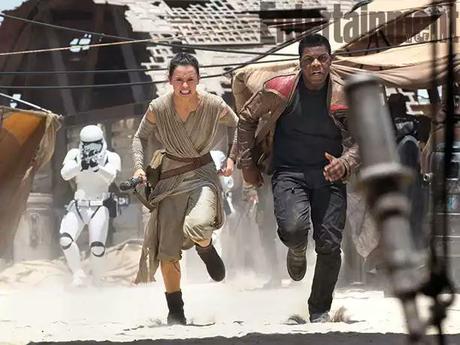 Nouvelles images via Entertainment Weekly,  pour l'attendu Star Wars : Le Réveil de la Force