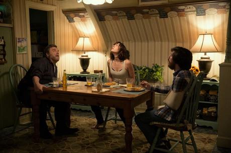 10 Cloverfield Lane (Critique | 2016) réalisé par Dan Trachtenberg