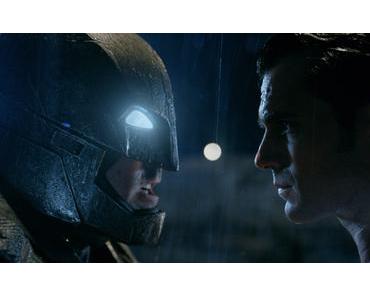 BATMAN V SUPERMAN – L’AUBE DE LA JUSTICE : Super-martyrs ★★☆☆☆