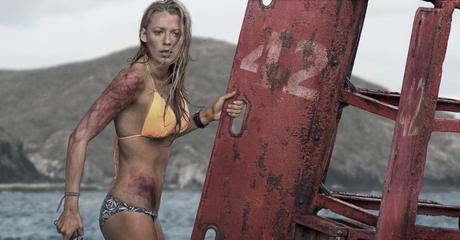 the-shallows-5472x2864-blake-lively-sea-best-movies-11147