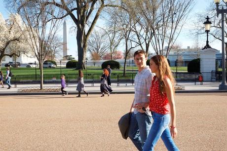 Edward Snowden (Joseph Gordon-Levitt) et Lindsay Mills (Shailene Woodley)