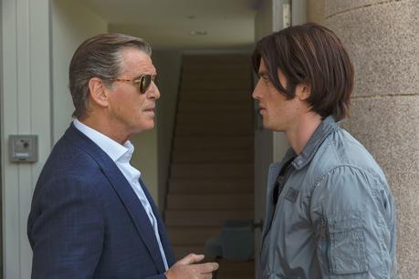 Mike Regan (Pierce Brosnan) et  Ed Porter (James Frecheville)