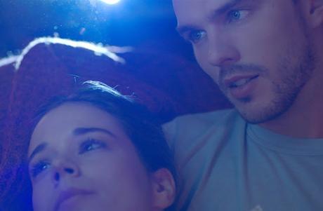 Premières images pour Newness de Drake Doremus Premières images pour Newness de Drake Doremus